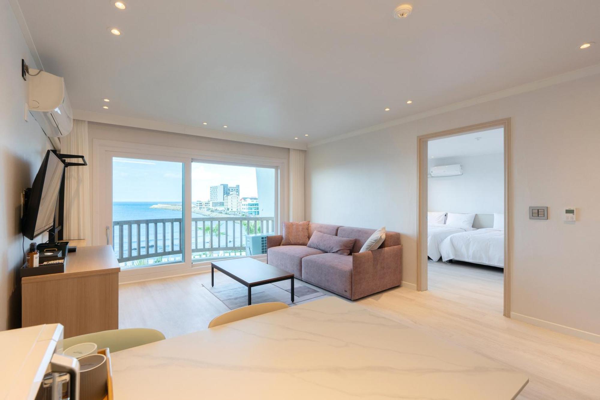 Ocean Palade Hotel Чеджудо Экстерьер фото
