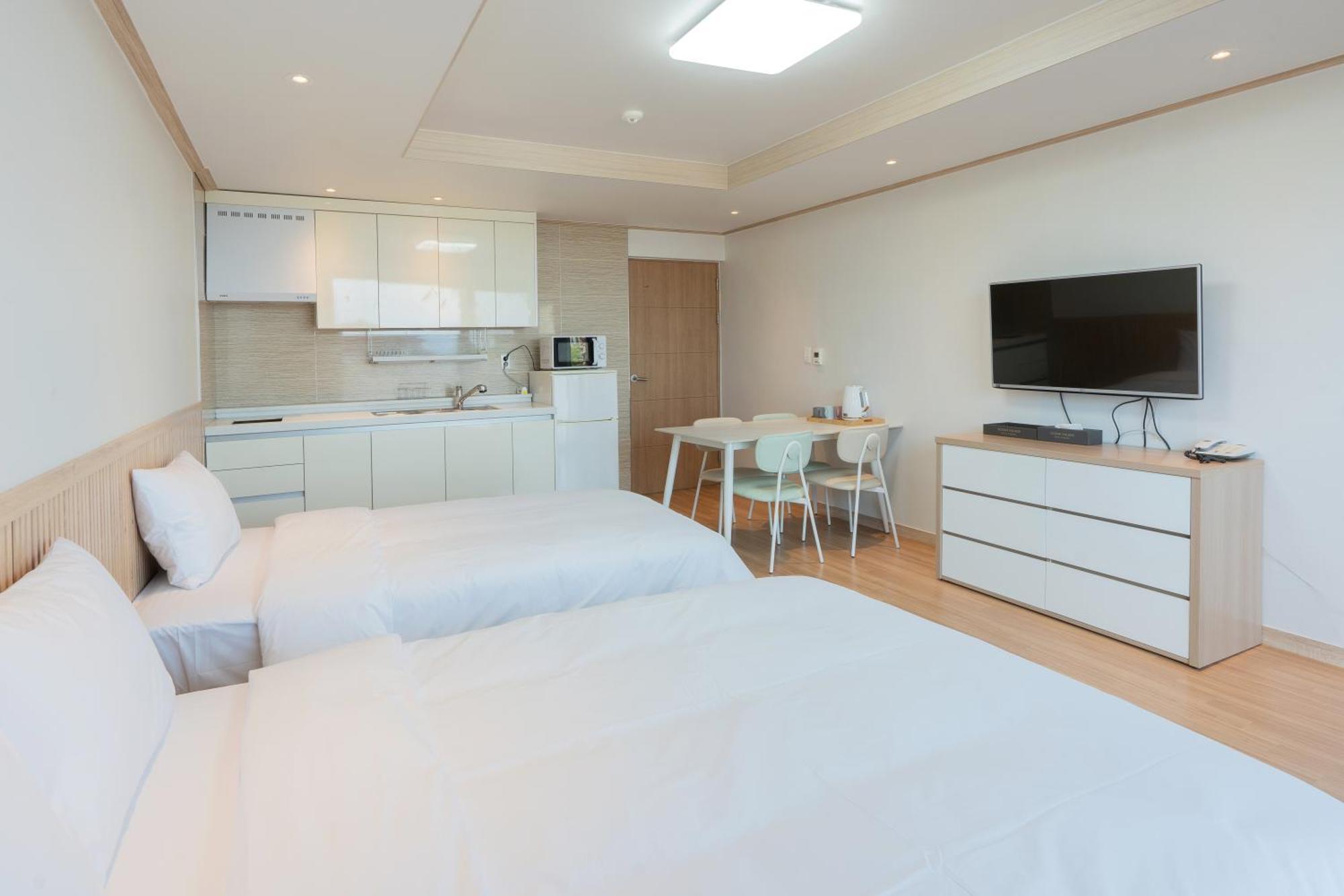Ocean Palade Hotel Чеджудо Экстерьер фото