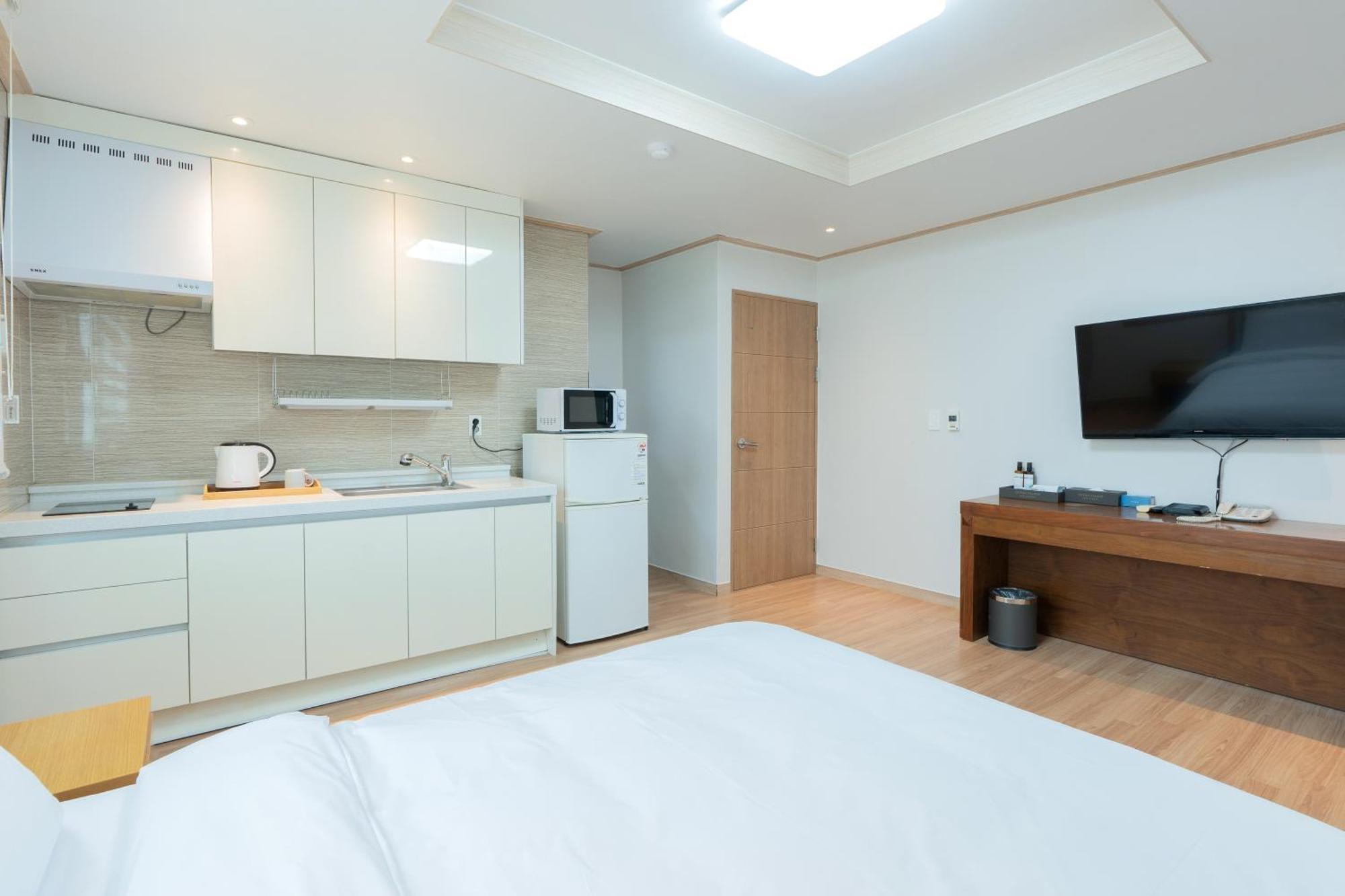 Ocean Palade Hotel Чеджудо Экстерьер фото